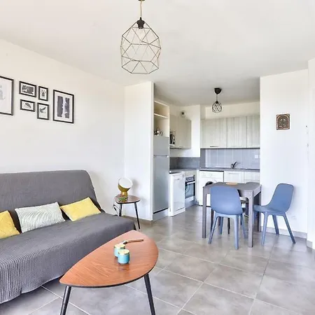 Apartman Agreable 2 Pieces De 53m2 Avec Vue Degagee Sur Mer *
