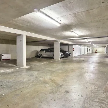 Agreable 2 Pieces De 53m2 Avec Vue Degagee Sur Mer Antibes