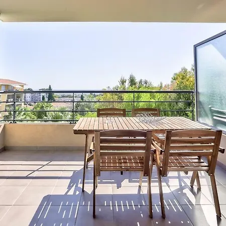 Agreable 2 Pieces De 53m2 Avec Vue Degagee Sur Mer *