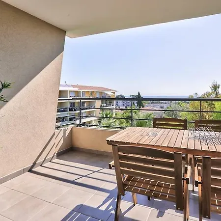Agreable 2 Pieces De 53m2 Avec Vue Degagee Sur Mer